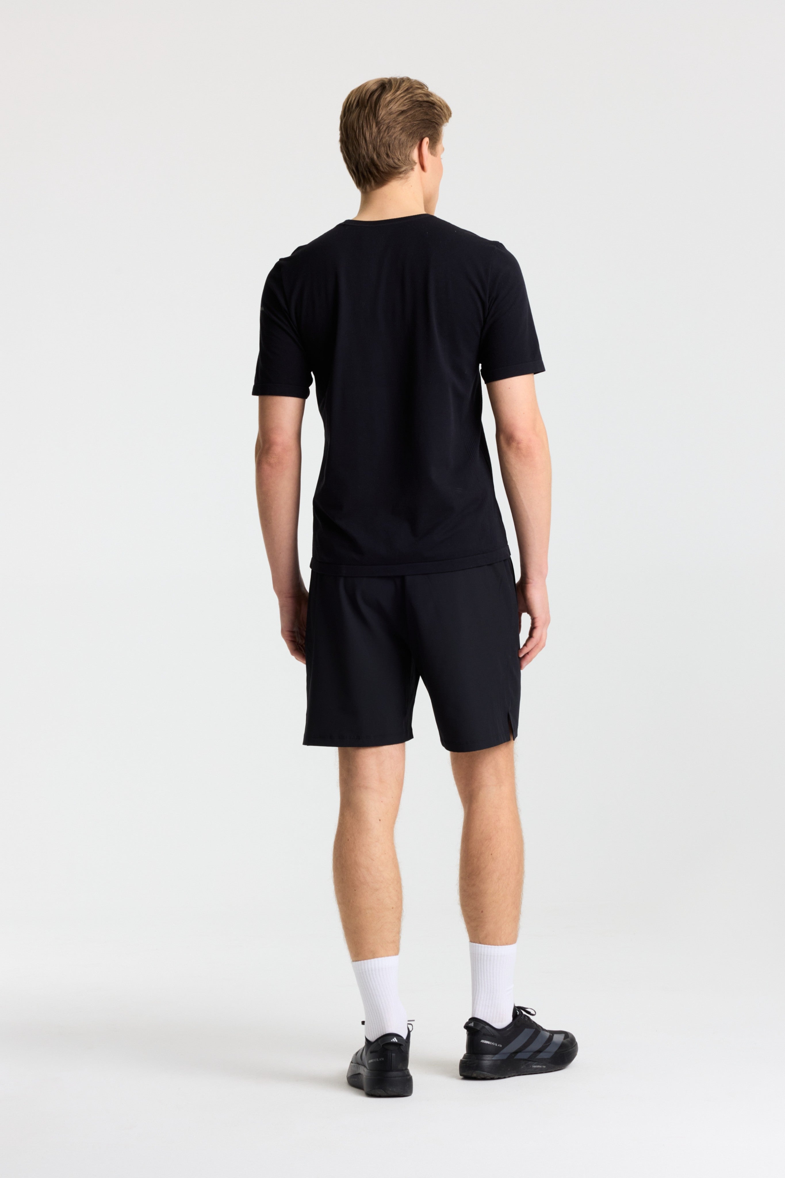 M. Seamlite® Tee - Black